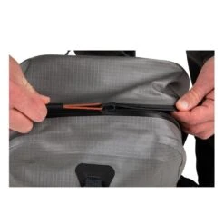 Simms Dry Creek Zip Waterproof Backpack 25L -Simms Shop 22a0016.8