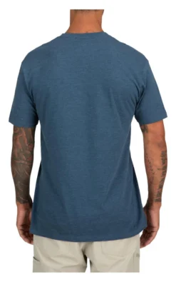 T-Shirt Simms Fish It Well Badge Sailor Blue Heather -Simms Shop t shirt simms fish it well badge sailor blue heather.2